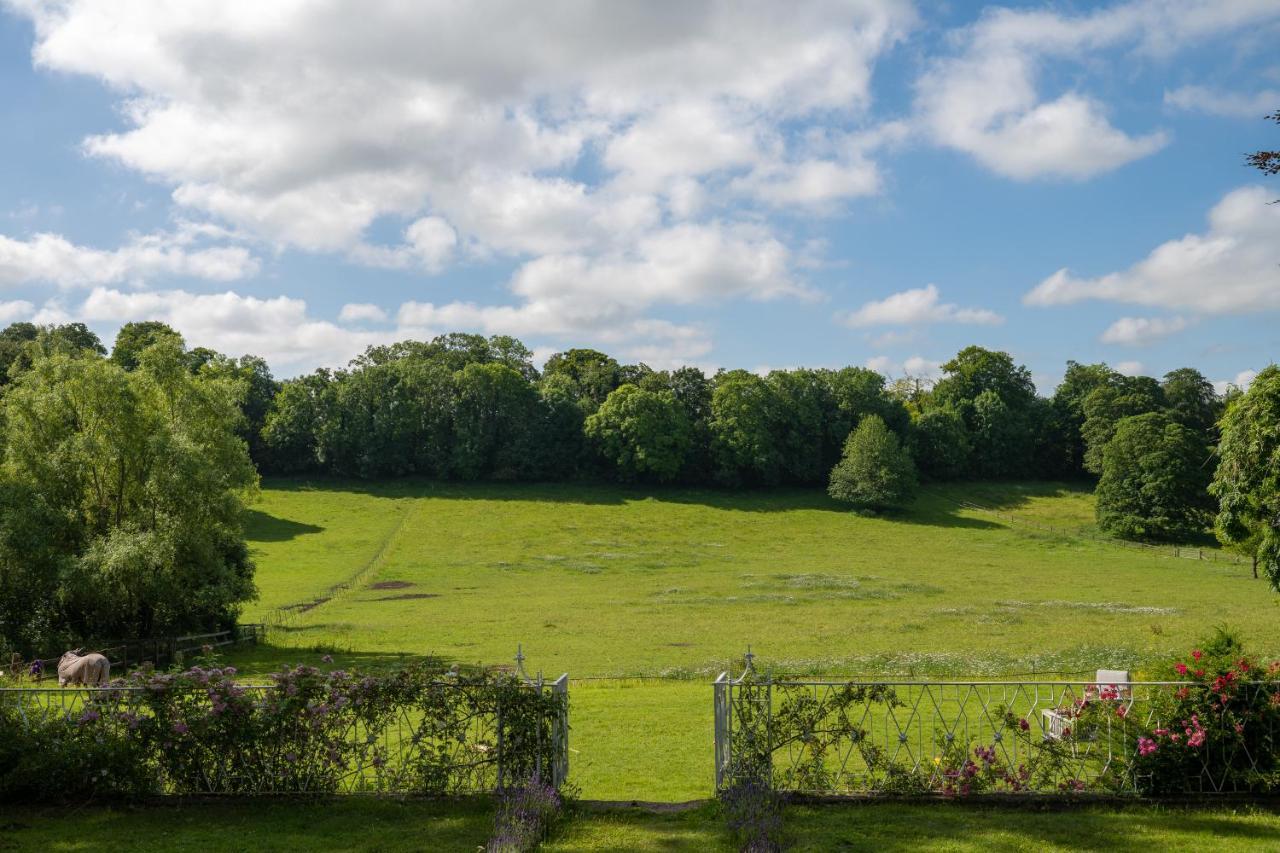 Shrewton Henge Estate - Restored Manor House, Up To 11 En-Suite Bedrooms מראה חיצוני תמונה